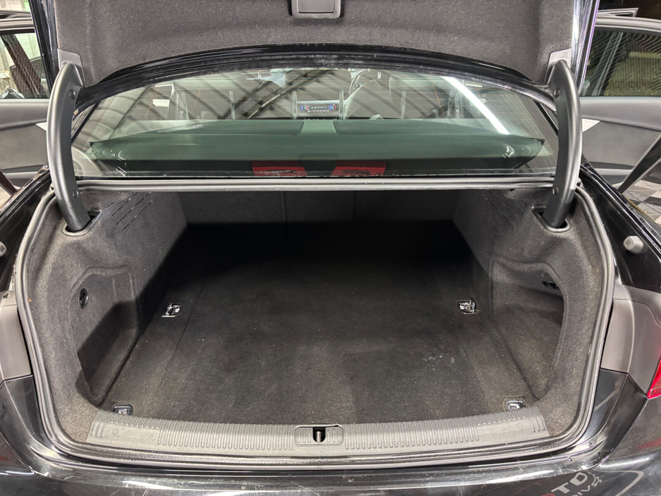 2022 Audi A4 35 TDI 163HP S Tronic S line €32,950