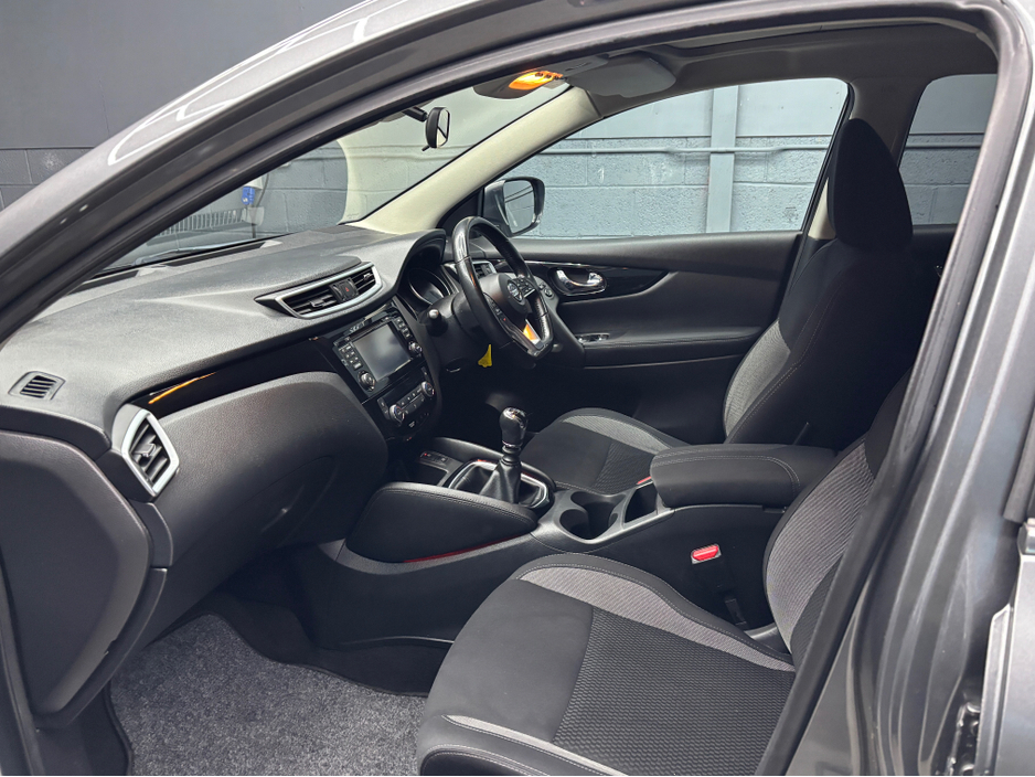 2018 Nissan Qashqai - image 12