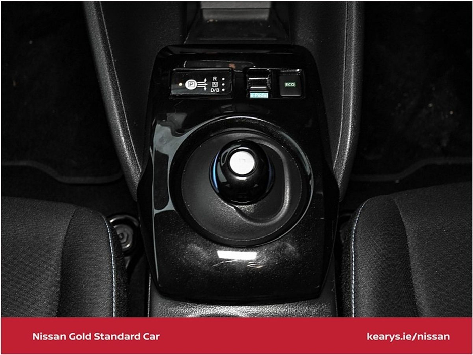 2023 Nissan Leaf - image 18