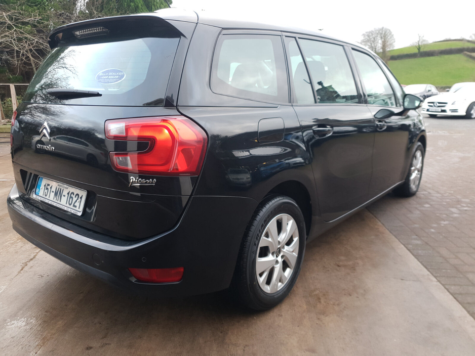 2015 Citroen C4 e-HDi 115 Airdream 6-spd man EXCLUSIVE €6,950