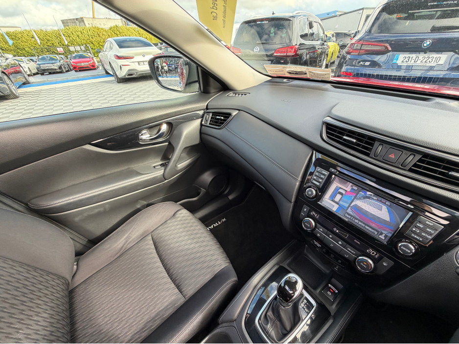 2020 Nissan X-Trail - image 25