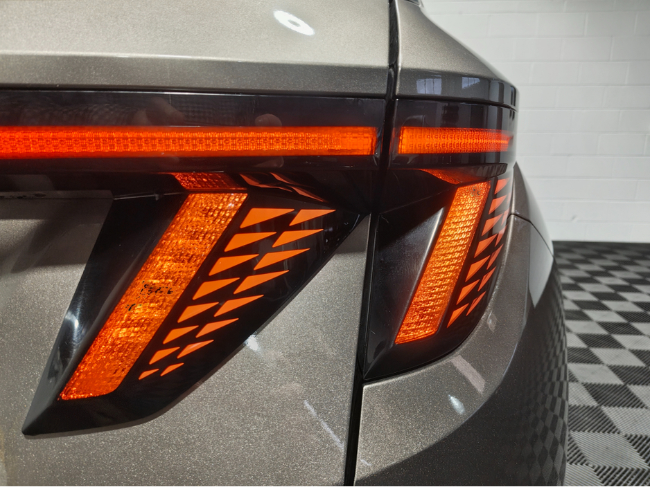 2022 Hyundai Tucson - image 11