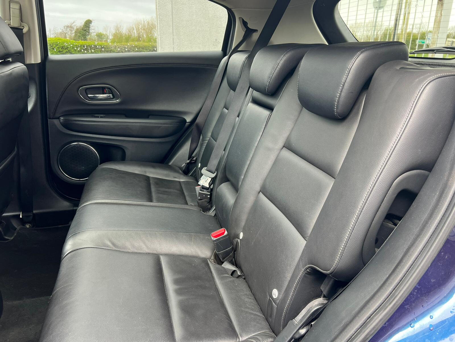 2016 Honda HR-V - image 6