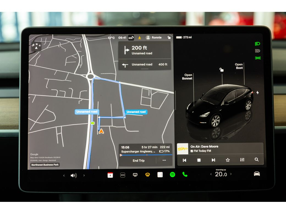 2022 Tesla Model Y - image 27