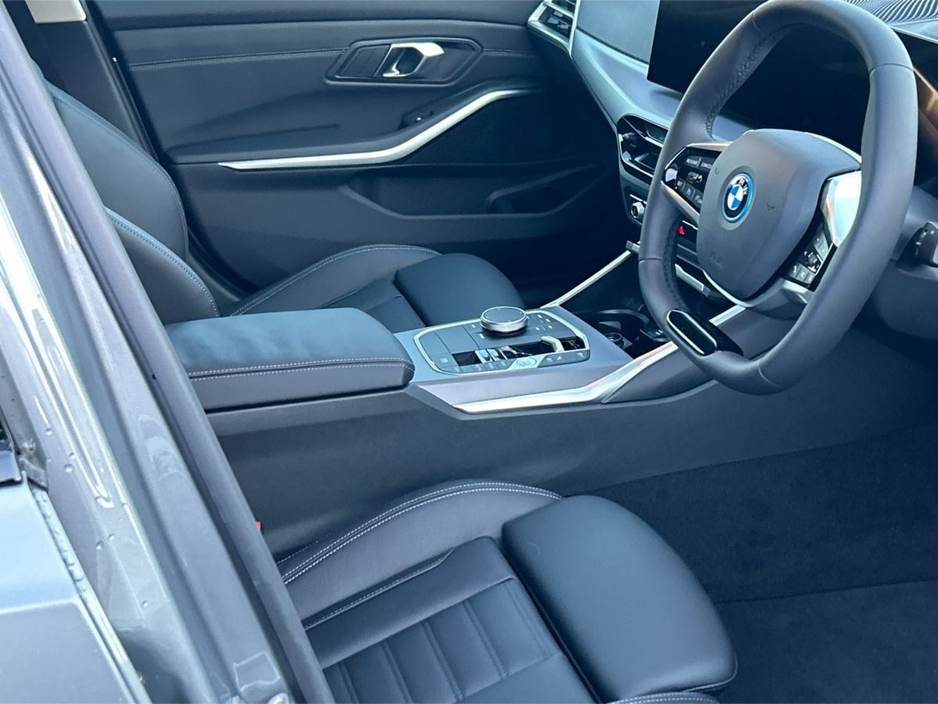 2026 BMW 3 Series 330e Sport