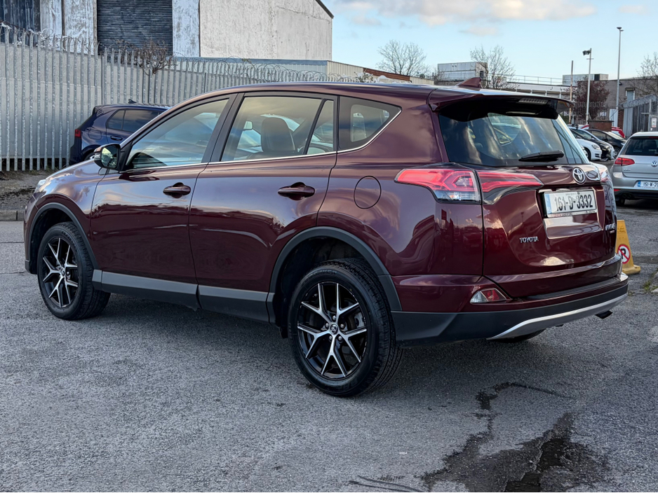 2016 Toyota Rav4 - image 6