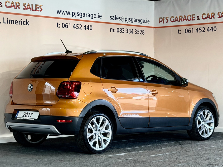 2017 Volkswagen Polo - image 5