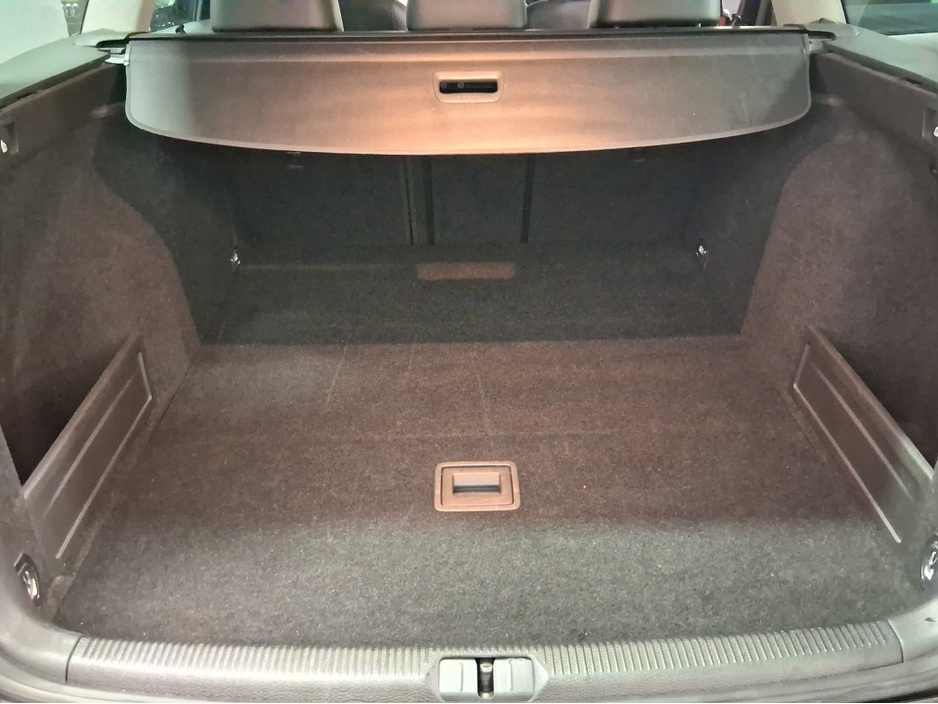 2014 Volkswagen Passat **R LINE - AUTO** €12,888