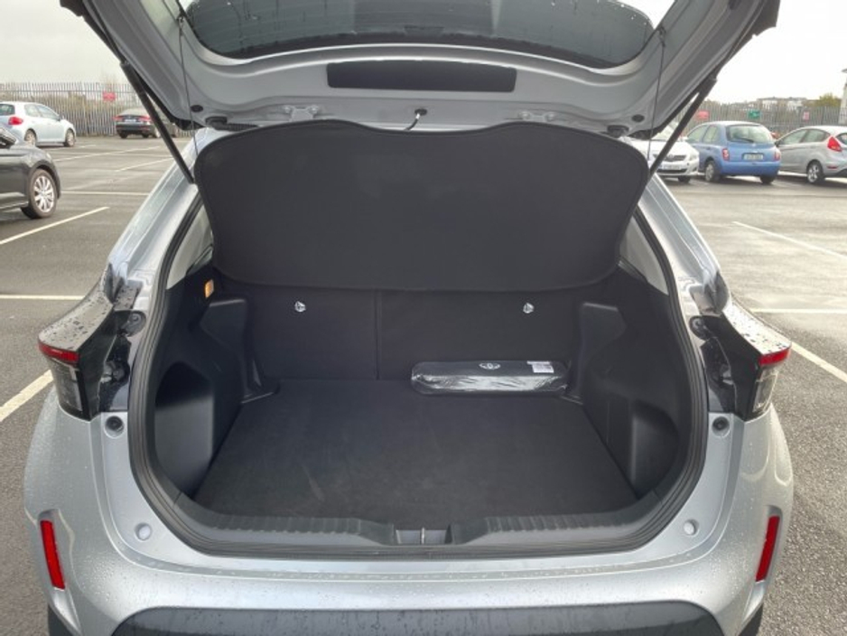 2025 Toyota Yaris Cross - Save EUR 3,000 - Luna - 1.5 Hybrid - Automatic - EUR 180 Tax // Remote Central Locking // Front Electric Windows // Rear Electric Windows // Electric Mirrors // Finger Tip Stereo Controls €30,850