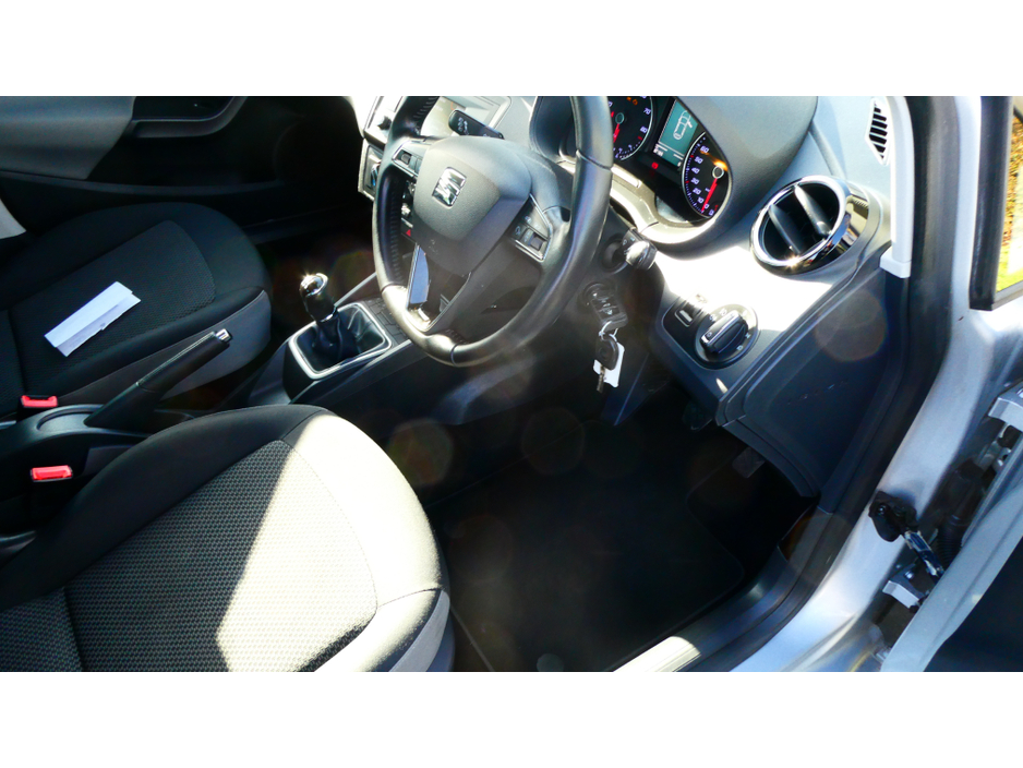 2016 SEAT Ibiza - image 7