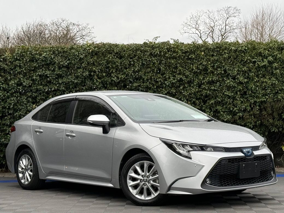 2020 Toyota Corolla 1.8 HYBRID // HEATED SEATS // REVERSE CAMERA // ADAPTIVE CRUISE CONTROL €19,900