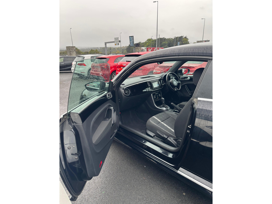 2016 Volkswagen Beetle  €12,850