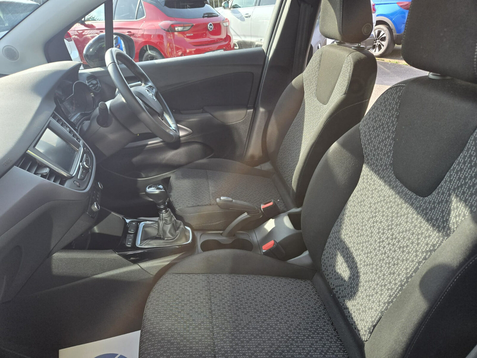 2023 Opel Crossland - image 15