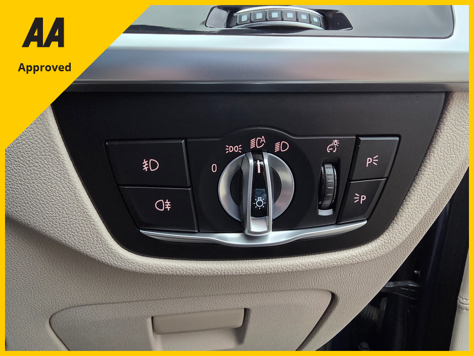 2020 BMW X3 - image 22