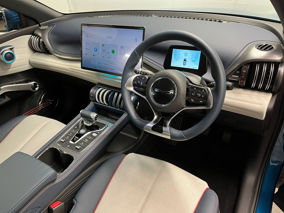 2026 BYD ATTO 3 - image 9