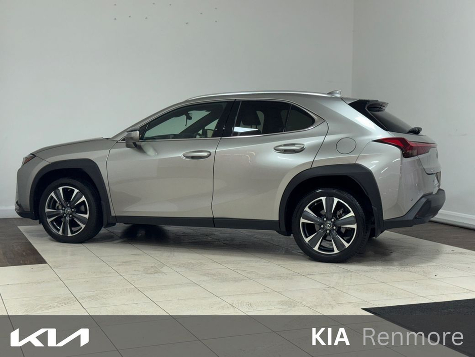 2024 Lexus UX 250 H Dynamic 4DR Auto €44,995