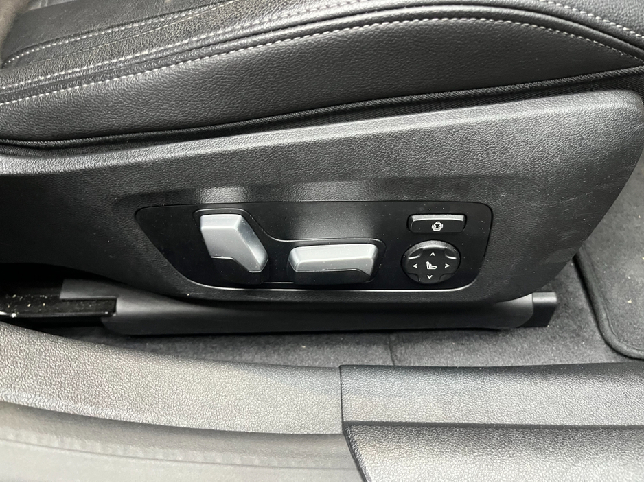 2022 BMW i4 €34950 2022 BMW I4 EDRIVE MSP AUTOMATIC / CRUISE CONTROL / 360° PARKING CAMERA / ELECTRIC MEMORY & HEATED SEATS / APPLE CARPLAY / AMBIENT LIGHTS €34,950