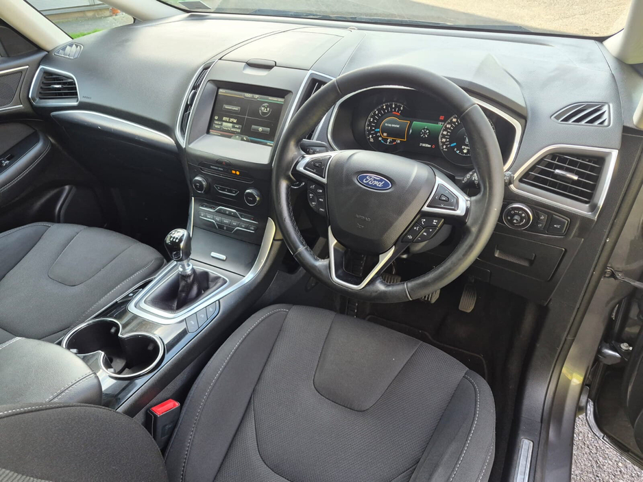 2016 Ford S-Max - image 17