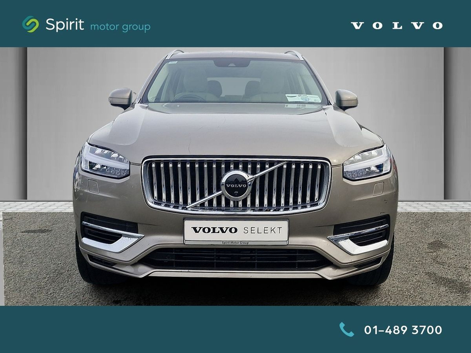 2022 Volvo XC90 - image 5