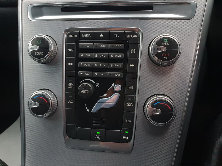 2016 Volvo XC60 SE NAV AUTOMATIC D4 190BHP NCT 02/28 FINANCE AVAILABLE @ €90 PER WEEK 2 KEYS/ FULL LEATHER/ BLUETOOTH/ PARKING SENSORS/ SAT NAV/ HISTORY CHECKED €16,900