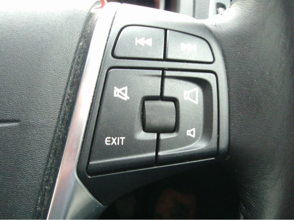 2015 Volvo V40 1.6 D2 SE ** FSH (Volvo ) ** 1 Owner  ** €11,745