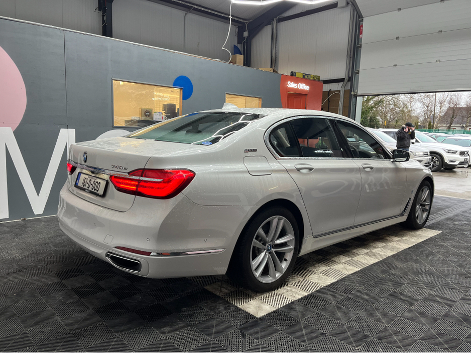 2016 BMW 7 Series ONLY €23950! 2016 BMW 740E iPERFORMANCE 2.0 AUTOMATIC / CRUISE CONTROL / 360° PARKING CAMERA / ELECTRIC MEMORY HEATED & MASSAGING SEATS / PANORAMIC SUNROOF / REAR HEATED SEATS €23,950