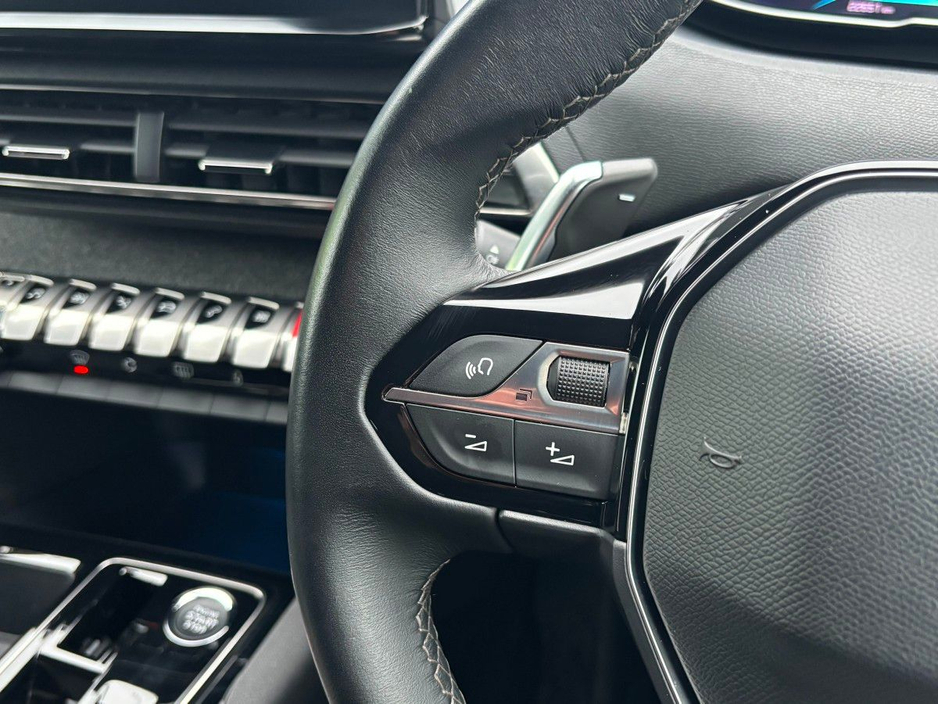 2023 Peugeot 3008 ALLURE PREMIUM+ €29,995