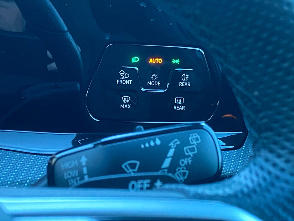 2021 Volkswagen Golf R-LINE 1.5 Auto Stunning Car €27,900