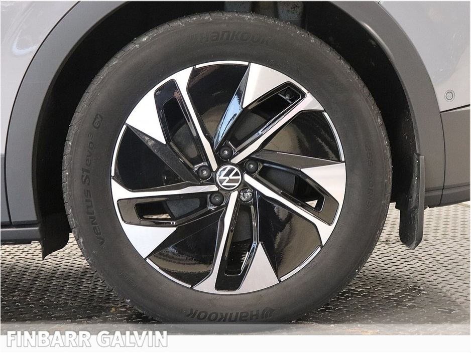 2023 Volkswagen ID.4 - image 14