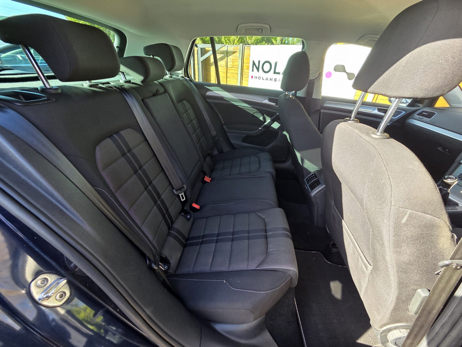 2017 Volkswagen Golf - image 21
