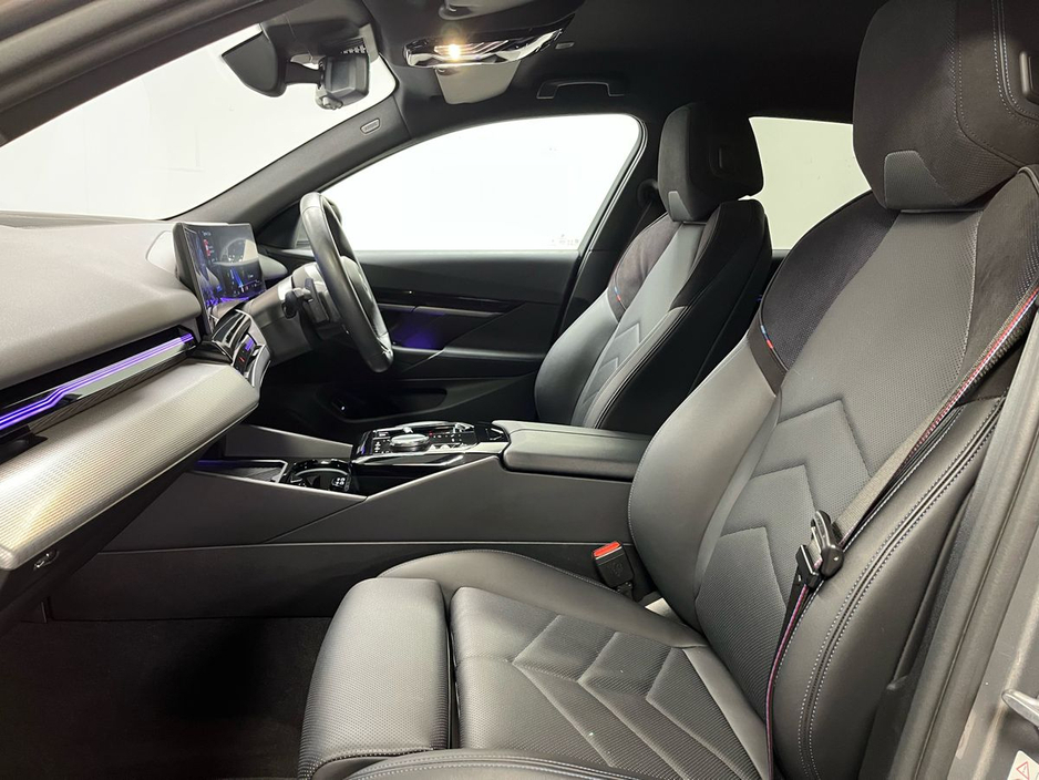 2024 BMW 5 Series - image 18