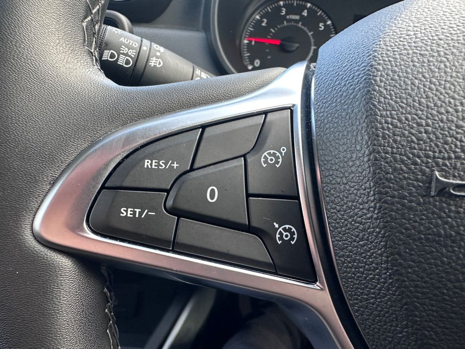 2022 Dacia Duster - image 26