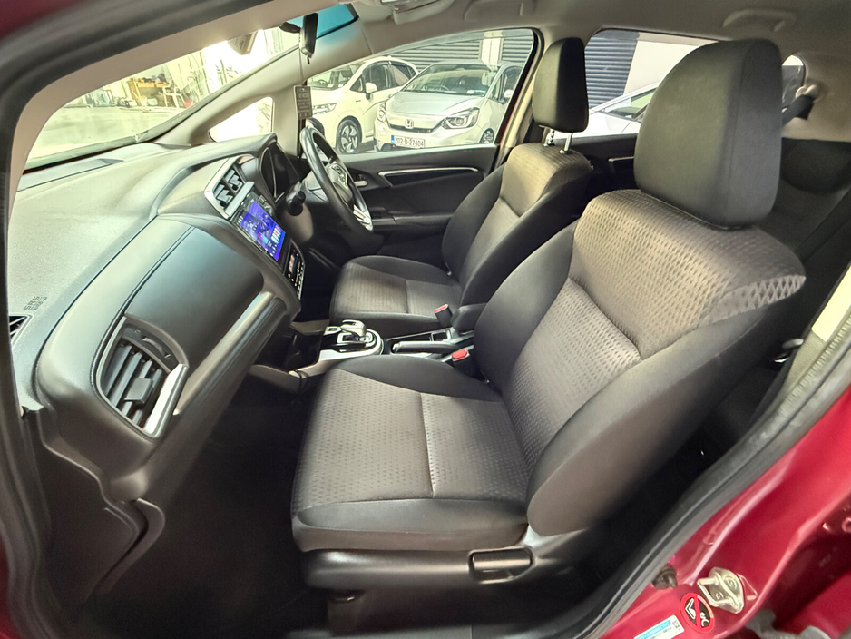 2018 Honda Fit - image 20