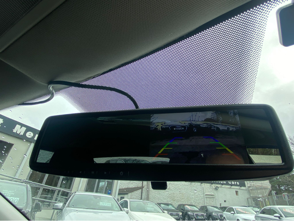 2017 Volkswagen Polo - image 9