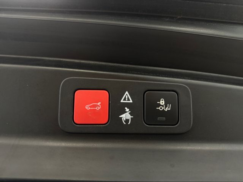 2020 Peugeot 5008 - image 20