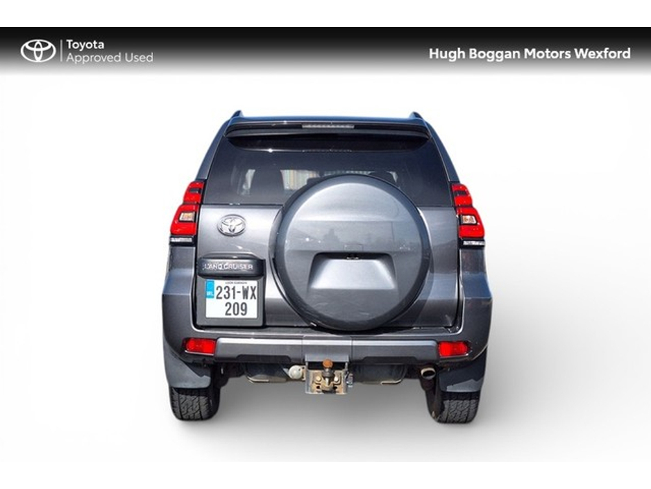 2023 Toyota Landcruiser - image 4