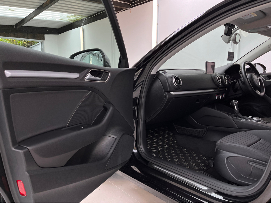 2014 Audi A3 - image 18