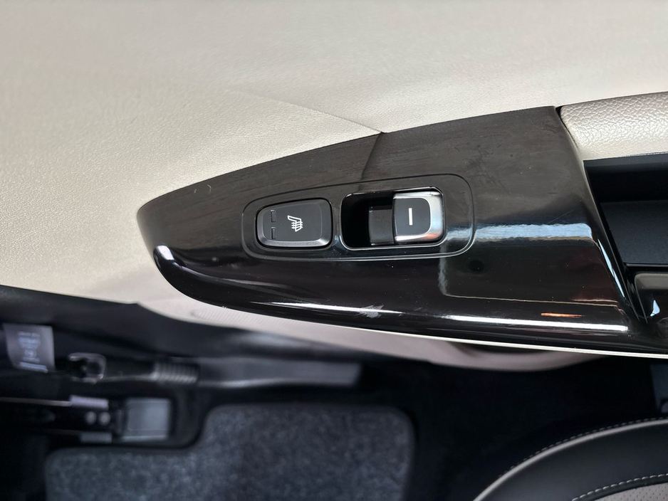 2021 Kia Sportage - image 22
