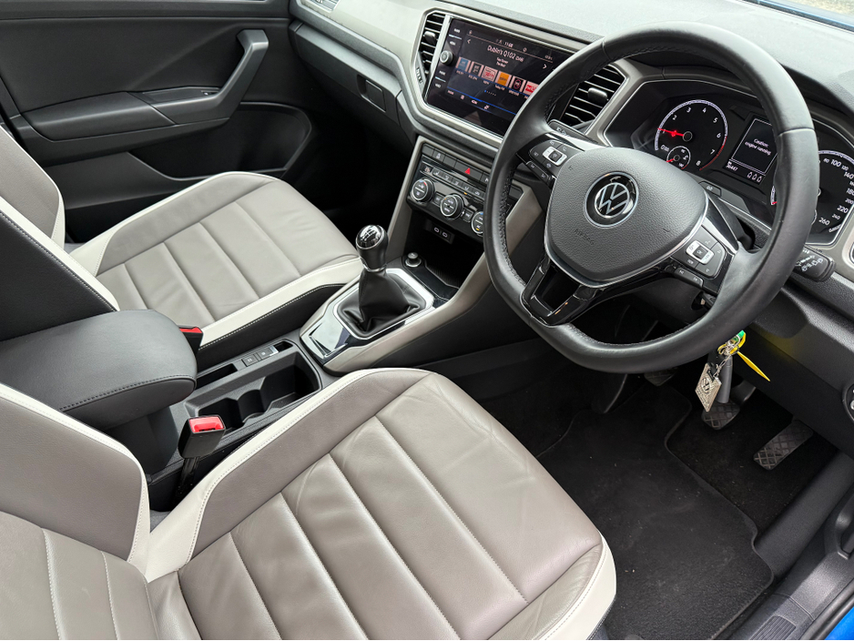 2022 Volkswagen T-Roc DESIGN 1.0 TSI 110HP 5DR €23,950