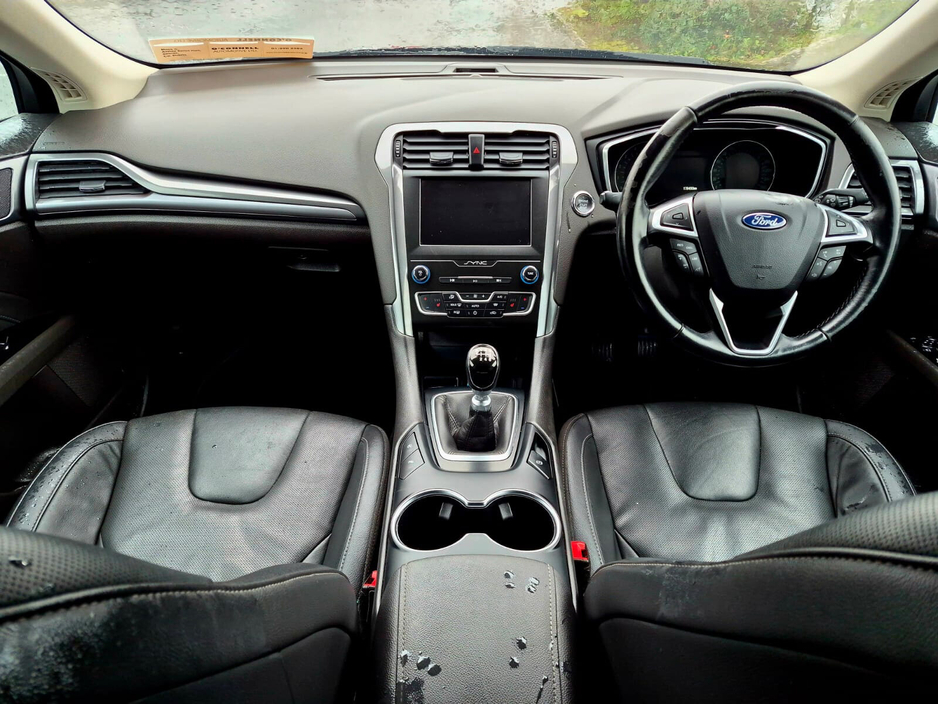 2021 Ford Mondeo - image 15