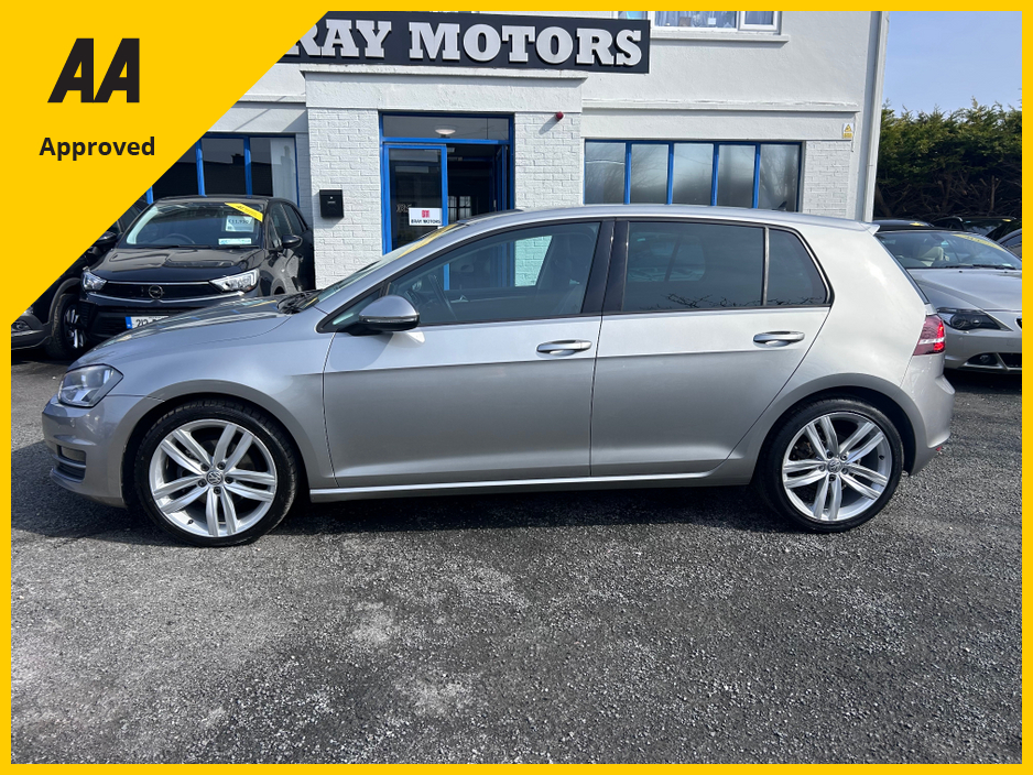 2016 Volkswagen Golf - image 3