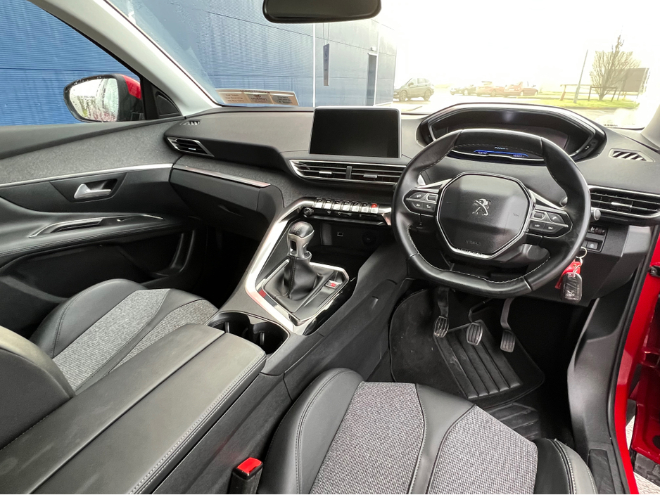 2019 Peugeot 3008 ALLURE 1.5 BLUE HDI 130 6 6.2 4DR €17,900