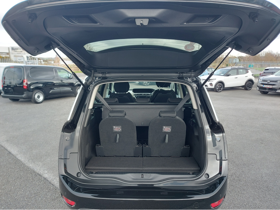 2021 Citroen Grand C4 Picasso - image 8