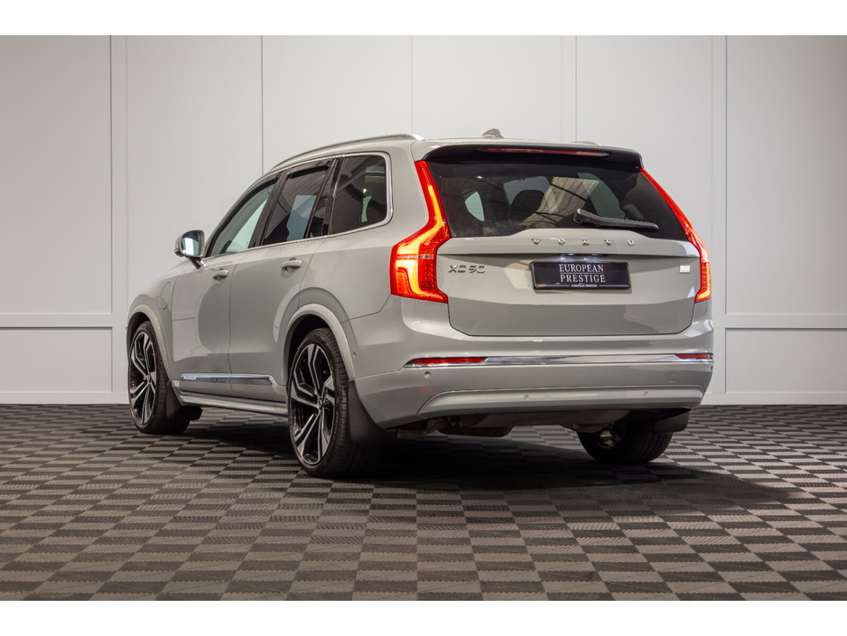 2024 Volvo XC90 - image 4