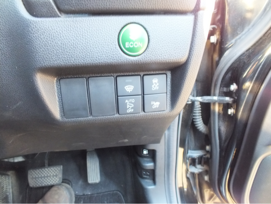 2016 Honda Fit 1.5 HyBrid €10,950