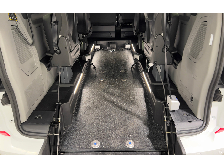 2026 Ford Tourneo Custom Titanium RE Twin - Mid Row (Private)