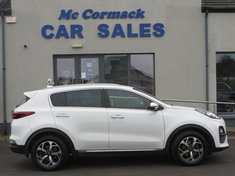 2021 Kia Sportage - image 2