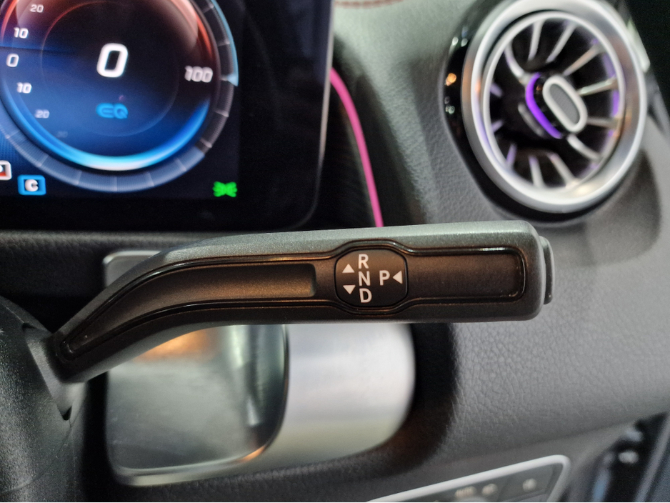 2023 Mercedes-Benz EQB 300 AMG LINE PREMIUM (PAN ROOF / 7 SEATER) 4MATIC AUTOMATIC **ONE OWNER / APPLE CARPLAY / BLIND SPOT ASSIST / ELECTRIC SUNROOF / ELECTRIC BOOTLID / REVERSE CAMERA / WIRELESS PHONE CHARGING** €39,900