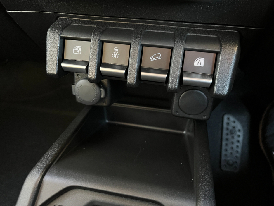 2025 Suzuki Jimny LITTLE G SIERRA 4 SEAT AUTOMATIC 1.5 PETROL //DELIVERY MILES//BRAND NEW//HIGH SPEC// €39,950