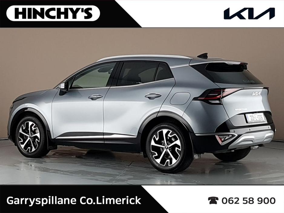 2022 Kia Sportage - image 3